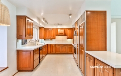 180 Woodland Acres Cres