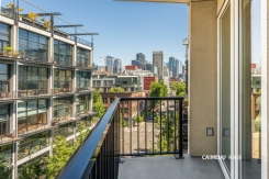 2607 Western Ave 711