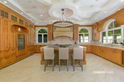 926 North Beverly Drive
